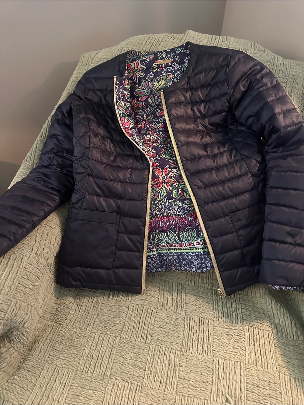 Title: Lily Pulitzer Lila Reversible Puffer Jacket, Navy and Not To catty.